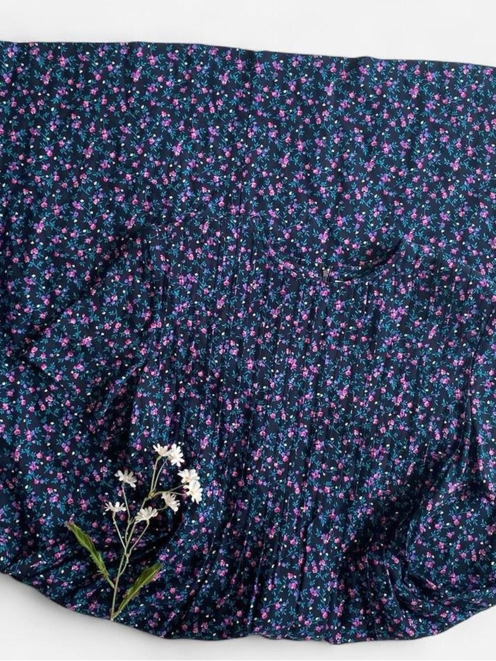 Vintage 90s navy floral pleated dress